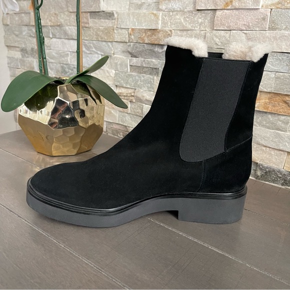 NEW Stuart Weitzman Alpine Faux Fur Lined Suede Chelsea Booties - Picture 4 of 7